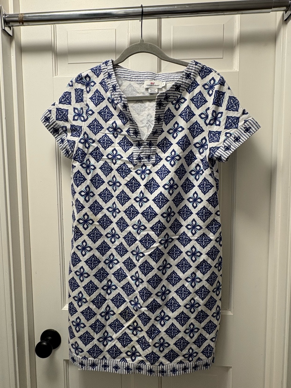 Vineyard Vines Blue and White Printed Mini Dress - Picture 4 of 4